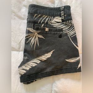 Volcom shorts